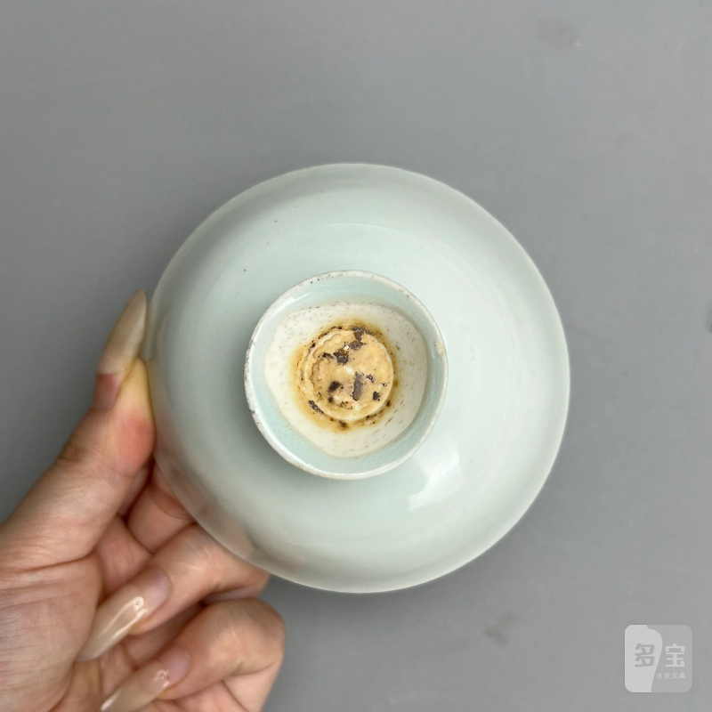 明 青白釉茶、托一套 - 图9